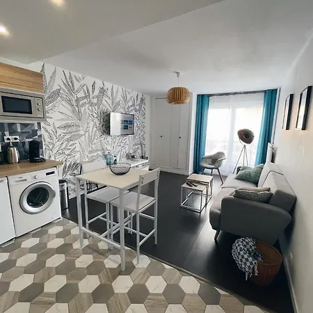 New: Confort + Parking Gratuit Apartment *